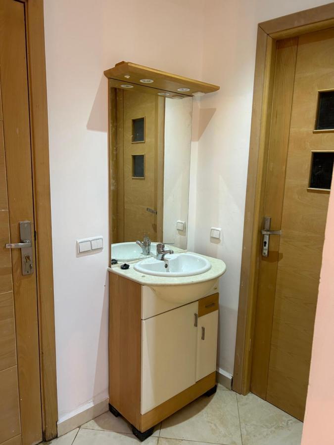 Ferienwohnung Apprt Lux Oujda Exterior foto